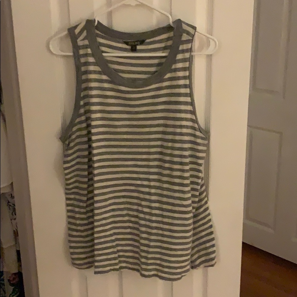 Flattering layering tank
